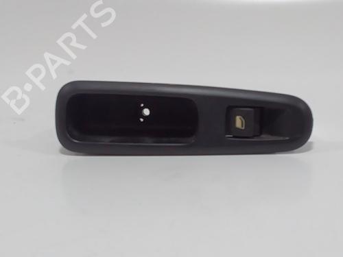 Used Right rear window switch Right rear window switch PEUGEOT 3008 I MPV (0U_) 1.6 HDi (112 hp) 33917741 33917741