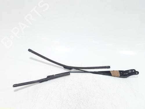 Used Front windshield wiper arm PEUGEOT 208 I (CA_, CC_) 1.4 HDi (68 hp) 25730442