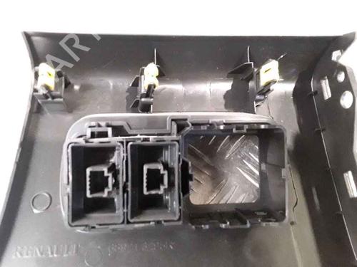 Middle console RENAULT KADJAR (HA_, HL_) 1.5 dCi 110 (HLA3) | BP25173375I22