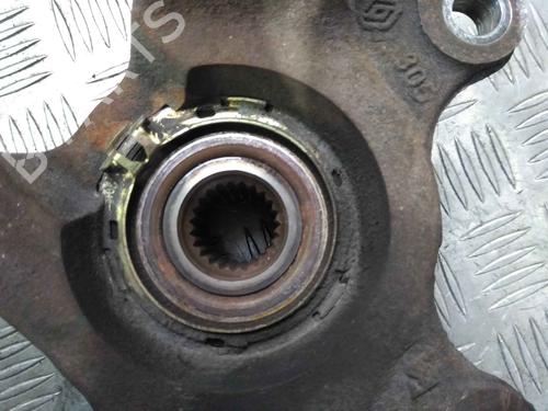 Left front steering knuckle NISSAN MICRA III (K12) 1.4 16V | BP25196592M25 