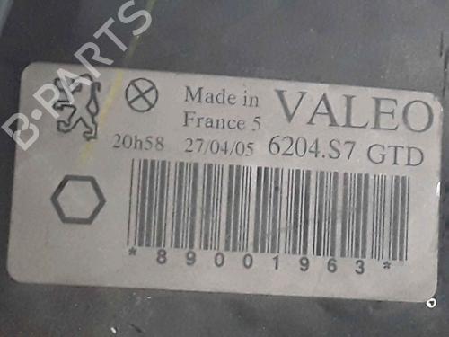 Left headlight PEUGEOT 206 Hatchback (2A/C) 2.0 HDI 90 | BP25181879C28 