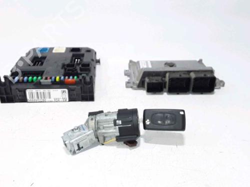 Used Engine control unit (ECU) CITROËN C3 II (SC_) 1.2 VTi 82 (82 hp) 25195308