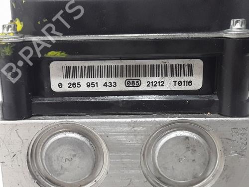 ABS pump PEUGEOT 3008 I MPV (0U_) 1.6 HDi | BP25165404M43