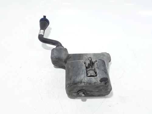 Windscreen washer tank MERCEDES-BENZ VITO Van (W447) 114 CDI (447.601, 447.603, 447.605) 0008690300 0008690300