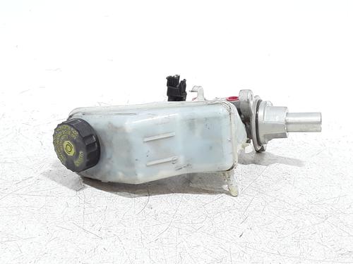 Used Brake master cylinder Brake master cylinder OPEL CORSA E (X15) 1.2 (08, 68) (69 hp) 33678747 33678747