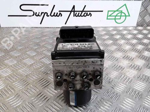 Used ABS pump VW PASSAT B6 (3C2) 2.0 TDI (170 hp) 25765488
