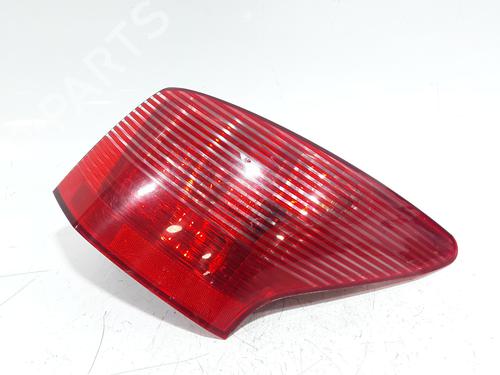 Used Right taillight PEUGEOT 407 SW (6E_, 6D_) 2.0 HDi 135 (136 hp) 28207453