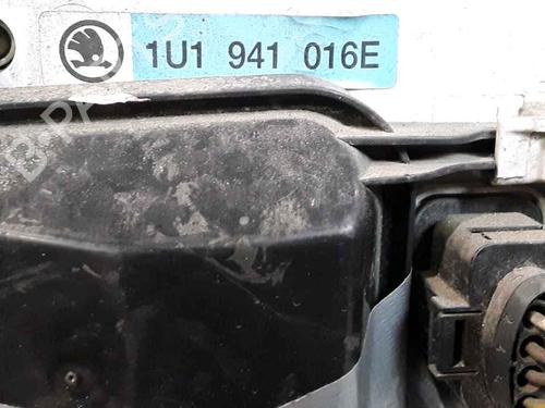 Right headlight SKODA OCTAVIA I (1U2) 1.9 TDI | BP25182431C29 
