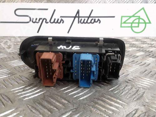 Switch RENAULT CLIO III (BR0/1, CR0/1) 1.5 dCi (BR17, CR17) | BP25186221I30 