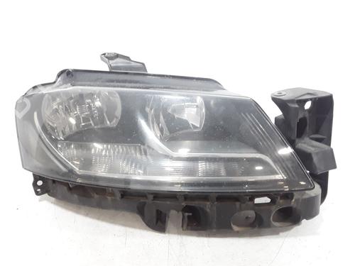 Used Right headlight AUDI A3 (8P1) 1.6 TDI (105 hp) 25182385