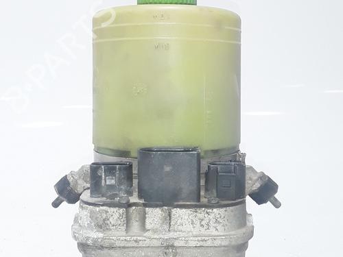 Used Steering pump VW POLO (9N_, 9A_) 1.2 12V (69 hp) 26225987