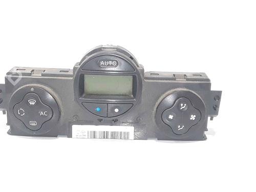 Used Climate control RENAULT MEGANE II Estate (KM0/1_) 1.5 dCi (KM1F) (86 hp) 25169760