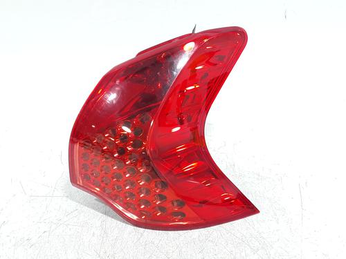 Used Right taillight Right taillight 33458678 33458678