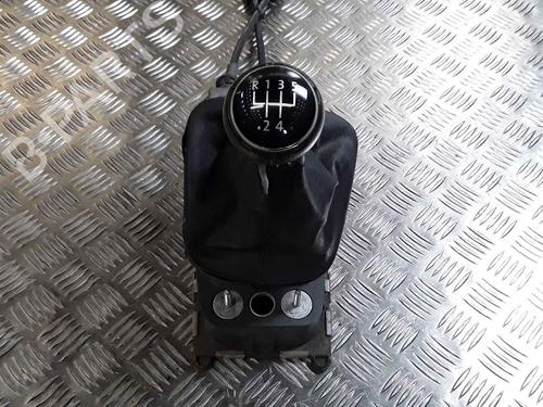 Used Gear lever VW GOLF V (1K1) [2003-2010]  25765043
