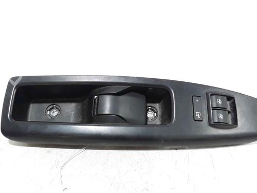 Used Switch OPEL COMBO Box Body/MPV (X12) 1.3 CDTI (B05) (90 hp) 25185907