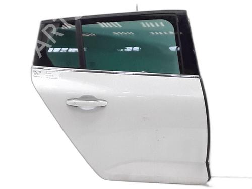 right-rear-door-renault-megane-iv-grandtour-k9amn_-2016-32158508 main image