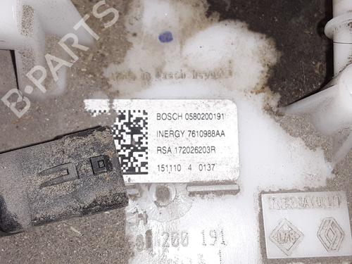Used Fuel pump RENAULT MEGANE IV Hatchback (B9A/M/N_) 1.2 TCe 130 (B9MR) (130 hp) 25183397
