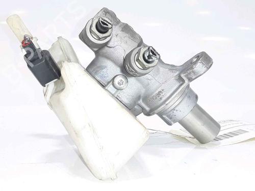 Used Brake master cylinder FORD GRAND C-MAX (DXA/CB7, DXA/CEU) 1.6 TDCi (95 hp) 25164653