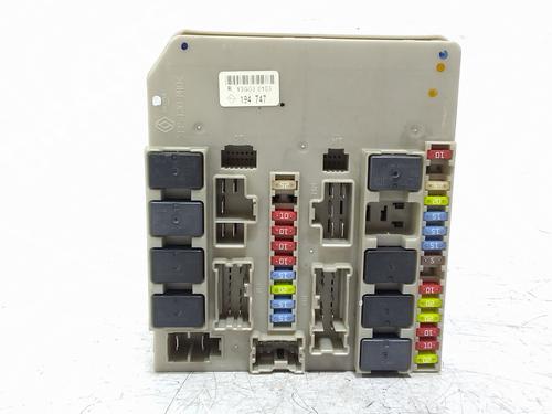 Used Fuse box Fuse box RENAULT CLIO III (BR0/1, CR0/1) [2005-2014] 39892347 39892347