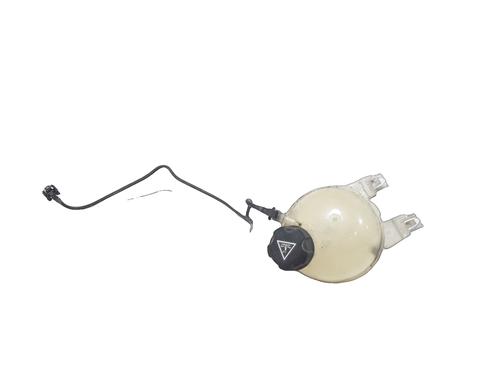 Ekspansjonstank Ekspansjonstank PEUGEOT 2008 I (CU_) 1.2 THP 110 / PureTech 110 (110 hp) 33917609 33917609