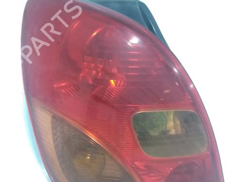 Used Left taillight TOYOTA COROLLA Verso (_E12_) 2.0 D-4D (CDE120_, CDE120R) (90 hp) 27975230