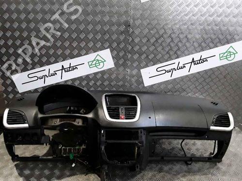 Instrumentbræt PEUGEOT 206 Hatchback (2A/C) [1998-2012]  25765623