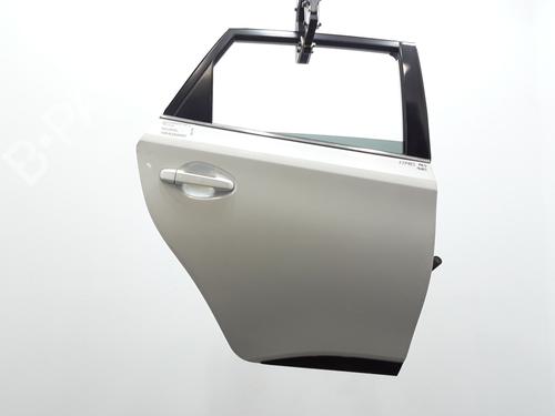 right-rear-door-toyota-auris-_e18_-2012-2013-2014-2015-2016-2017-2018-2019-33710632 main image