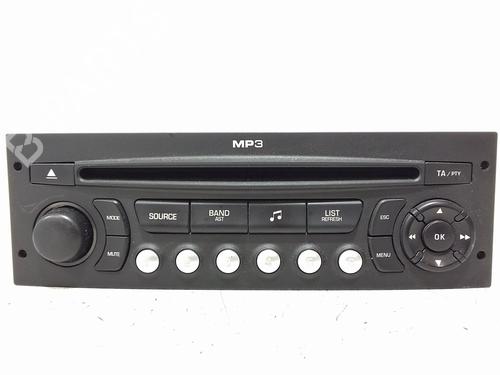 Auto-radio CITROËN C4 Picasso I MPV (UD_) 1.6 HDi (109 hp) 30865711