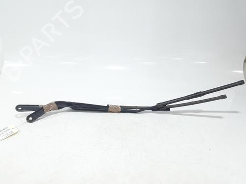 Used Front windshield wiper arm RENAULT TWINGO III (BCM_, BCA_) Z.E: (BCA1) (82 hp) 25767679