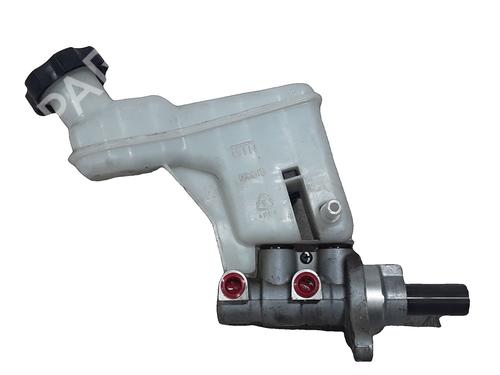 brake-master-cylinder-hyundai-ix35-lm-el-elh-2009-2010-2011-2012-2013-2014-2015-2016-36168970 main image