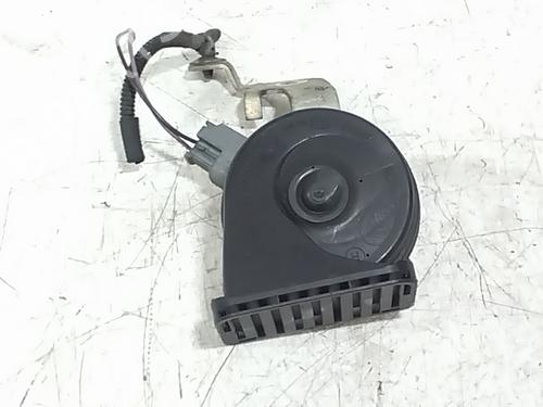 horn-fiat-500l-351_-352_-2012-38786987 main image