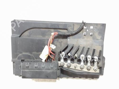 Sikringsdåse VW POLO IV (9N_, 9A_) 1.4 16V (75 hp) 31691578