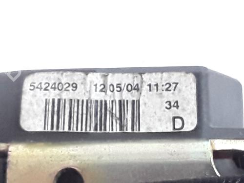 Front right belt tensioner VW POLO IV (9N_, 9A_) 1.4 TDI | BP29344228C88 