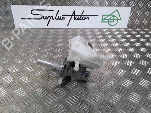 Used Brake master cylinder PEUGEOT 308 II (LB_, LP_, LW_, LH_, L3_) 1.6 HDi 100 (99 hp) 25163778