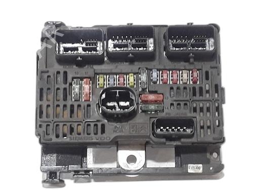 Used Fuse box CITROËN C4 I (LC_) 1.6 HDi (90 hp) 27921134
