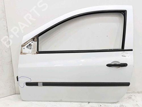 Used Left front door RENAULT CLIO III (BR0/1, CR0/1) 1.2 16V (BR02, BR0J, BR11, CR02, CR0J, CR11) (75 hp) 25188544