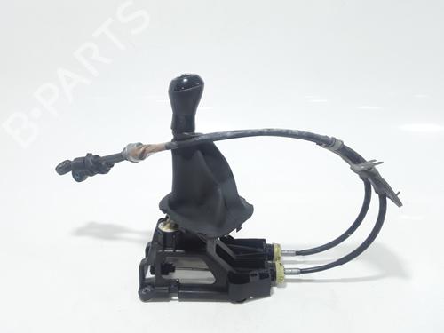 Used Gear lever PEUGEOT 108 1.0 VTi (69 hp) 25183447