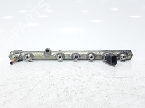 Used Injection rail RENAULT SCÉNIC II (JM0/1_) 1.9 dCi (JM0G, JM12, JM1G, JM2C) (120 hp) 28414192