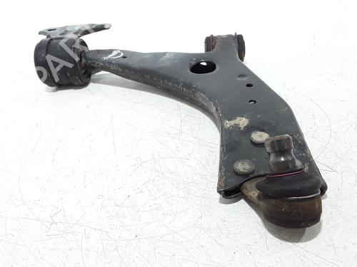 Used Right front suspension arm FORD FOCUS III Saloon [2010-2020]  25450897