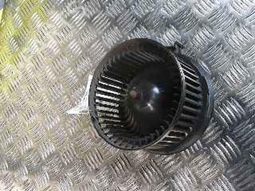 Used Heater blower motor FORD FIESTA VI (CB1, CCN) 1.4 TDCi (70 hp) 25185158
