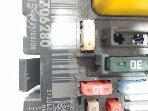 Fuse box PEUGEOT 308 I (4A_, 4C_) 1.6 HDi | BP29816760E1