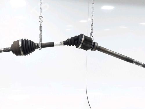 Used Right front driveshaft PEUGEOT 5008 (0U_, 0E_) 2.0 HDi 150 / BlueHDi 150 (150 hp) 25200268