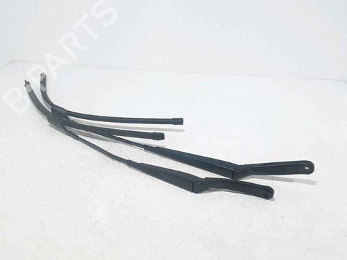 Used Front windshield wiper arm PEUGEOT 308 I (4A_, 4C_) 1.6 HDi (92 hp) 25202454