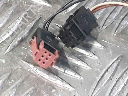 Left mirror PEUGEOT 1007 (KM_) 1.4 HDi | BP25765456C26