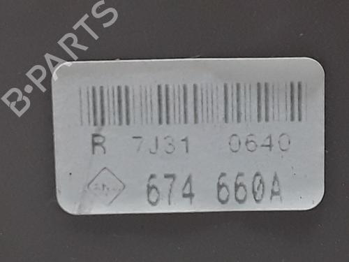 Fuse box RENAULT CLIO III (BR0/1, CR0/1) 1.2 16V (BR0P, CR0P) | BP29621067E1 