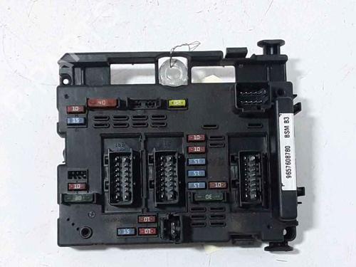 Used Fuse box PEUGEOT 206 Hatchback (2A/C) 1.6 16V (109 hp) 25177719