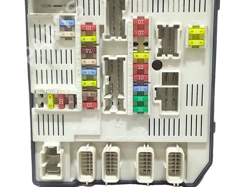 Used Fuse box Fuse box 38570272 38570272