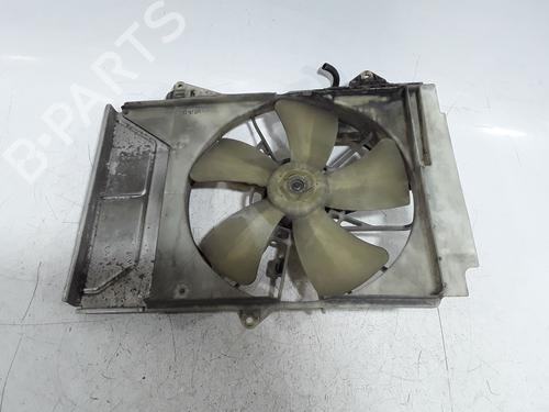 Used Radiator fan TOYOTA YARIS (_P1_) 1.0 (SCP10_, SCP10R) (65 hp) 31910975