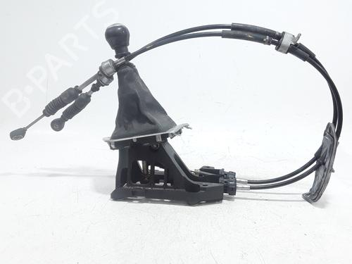 Used Gear lever Gear lever TOYOTA AURIS (_E18_) 2.0 D-4D (ADE186_, ADE186R) (124 hp) 40464058 40464058