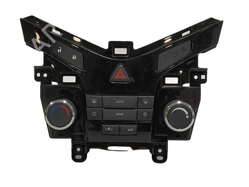 climate-control-chevrolet-cruze-hatchback-j305-2010-36281827 main image